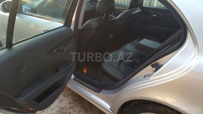 Mercedes E 270 2002, 213,000 km - 2.7 l - Bakı