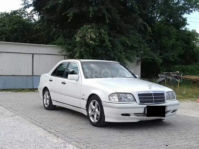 Mercedes C 200 1999, 285,000 km - 2.0 l - Bakı