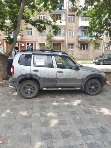 Chevrolet Niva 2015, 24,000 km - 1.7 л - Gəncə