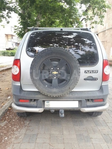 Chevrolet Niva 2015, 24,000 km - 1.7 л - Gəncə