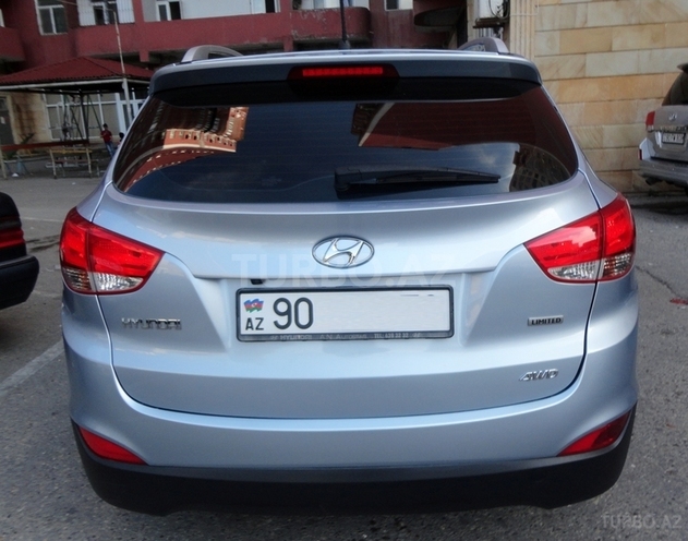 Hyundai ix35 2010, 82,500 km - 2.4 l - Bakı