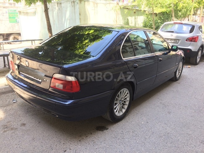 BMW 520 2001, 263,000 km - 2.2 l - Bakı