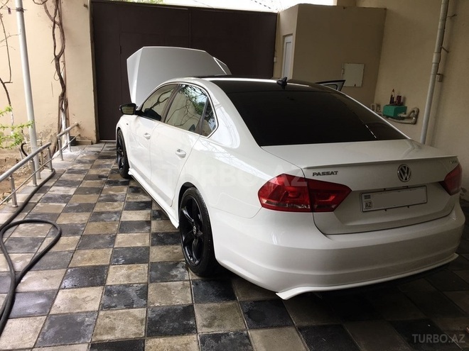 Volkswagen Passat 2014, 25,000 km - 1.8 l - Bakı