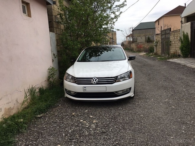 Volkswagen Passat 2014, 25,000 km - 1.8 l - Bakı