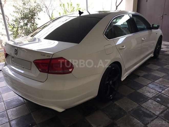 Volkswagen Passat 2014, 25,000 km - 1.8 l - Bakı