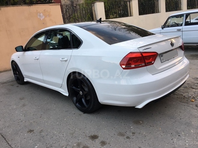 Volkswagen Passat 2014, 25,000 km - 1.8 l - Bakı