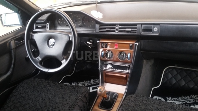 Mercedes E 200 1987, 325,000 km - 2.0 л - Bakı