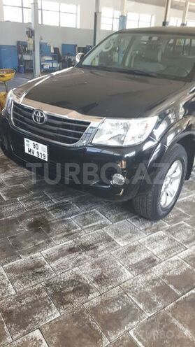Toyota Hilux 2011, 72,500 km - 2.5 l - Bakı