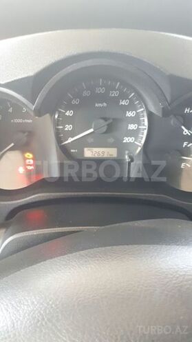 Toyota Hilux 2011, 72,500 km - 2.5 l - Bakı