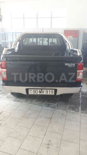 Toyota Hilux 2011, 72,500 km - 2.5 l - Bakı