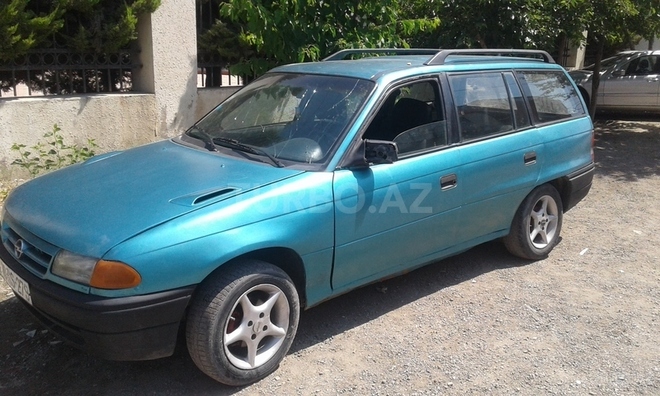 Opel Astra 1994, 266,660 km - 1.6 l - Bakı