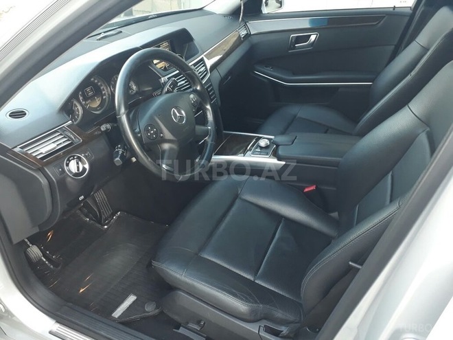 Mercedes E 220 2012, 140,300 km - 2.1 l - Bakı