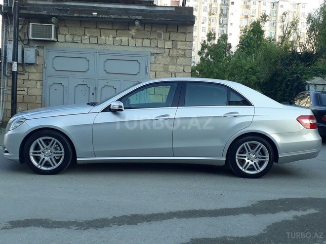 Mercedes E 220 2012, 140,300 km - 2.1 l - Bakı