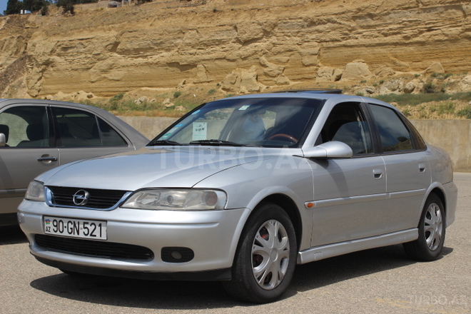 Opel Vectra 1999, 143,000 km - 2.0 л - Bakı