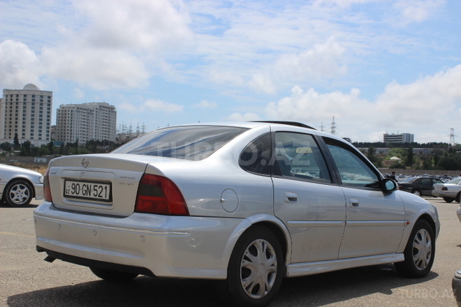 Opel Vectra 1999, 143,000 km - 2.0 л - Bakı