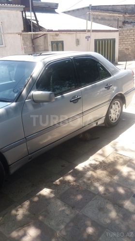 Mercedes C 230 1997, 285,000 km - 0.3 л - Bakı