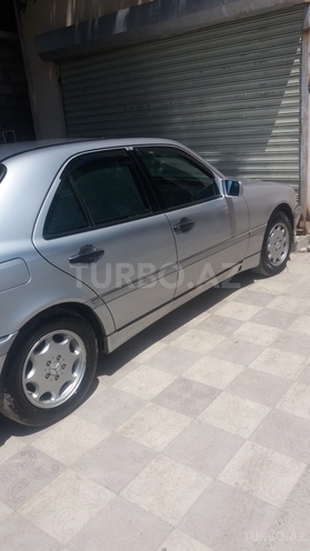Mercedes C 230 1997, 285,000 km - 0.3 л - Bakı
