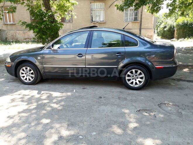 Volkswagen Passat 2002, 245,000 km - 1.8 l - Gəncə