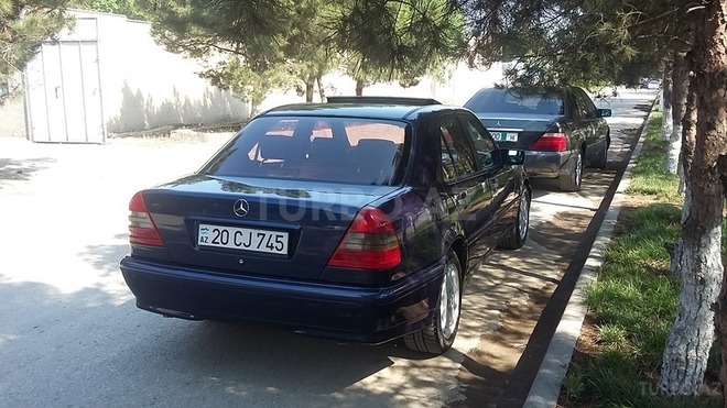 Mercedes C 180 1997, 241,000 km - 1.8 l - Sumqayıt