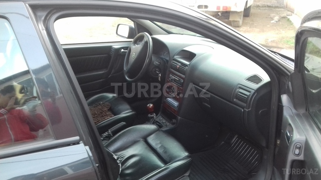 Opel Astra 1998, 285,000 km - 2.0 l - Qazax
