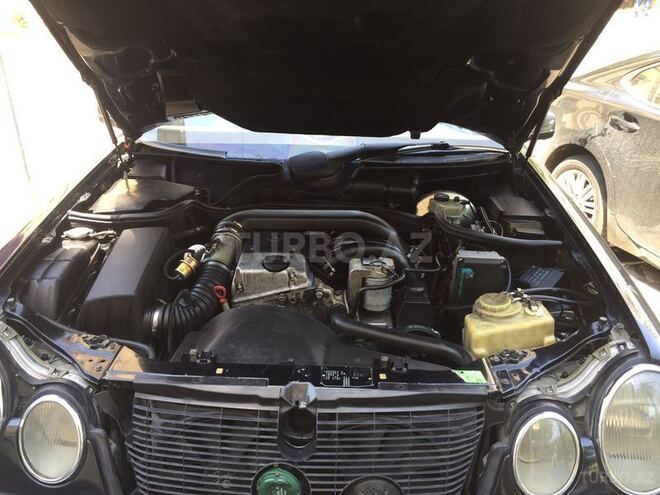 Mercedes E 220 1996, 390,000 km - 2.2 l - Bakı