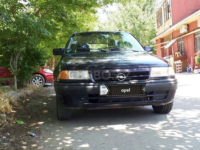 Opel Astra 1994, 375,000 km - 1.6 л - Bakı
