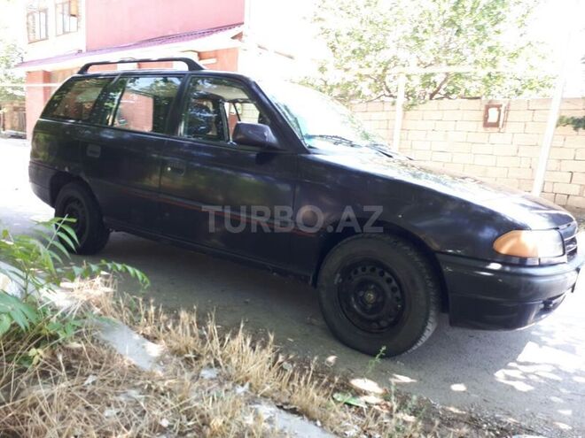 Opel Astra 1994, 375,000 km - 1.6 л - Bakı