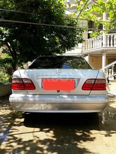 Mercedes E 240 2000, 216,000 km - 2.6 л - Bakı