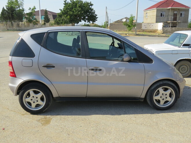 Mercedes A 190 2000, 243,000 km - 1.9 l - Bakı