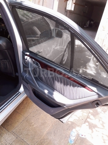 Mercedes E 240 2000, 216,000 km - 2.6 л - Bakı