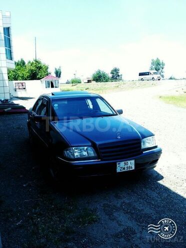 Mercedes C 220 1996, 200,000 km - 2.2 л - Tovuz