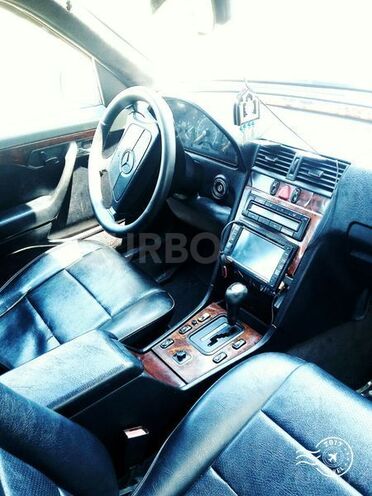 Mercedes C 220 1996, 200,000 km - 2.2 л - Tovuz