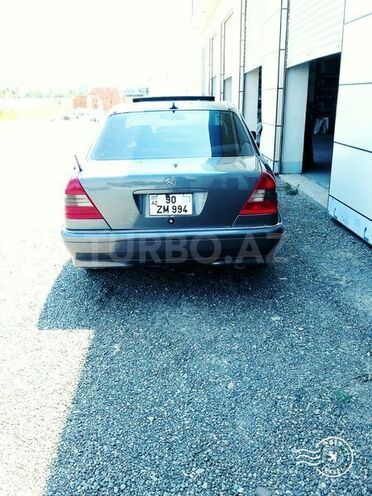 Mercedes C 220 1996, 200,000 km - 2.2 л - Tovuz