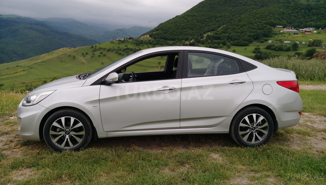Hyundai Accent 2013, 71,300 km - 1.6 л - Bakı