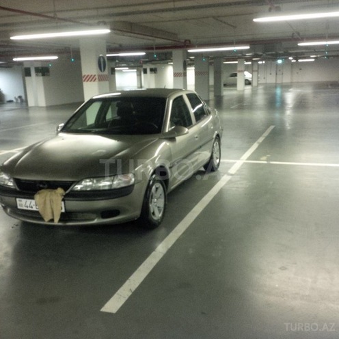 Opel Vectra 1996, 299,000 km - 1.8 l - Bakı