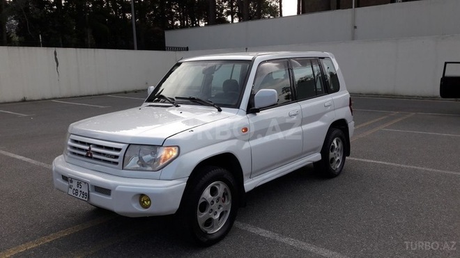 Mitsubishi Pajero io 2001, 225,000 km - 1.8 l - Sumqayıt