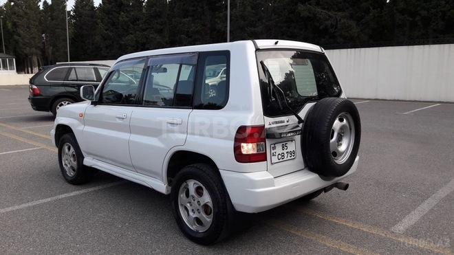 Mitsubishi Pajero io 2001, 225,000 km - 1.8 l - Sumqayıt