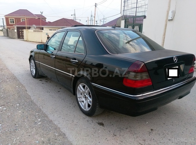 Mercedes C 230 2000, 218,107 km - 2.3 l - Bakı