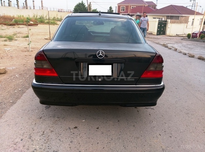Mercedes C 230 2000, 218,107 km - 2.3 l - Bakı