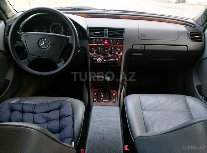 Mercedes C 230 2000, 218,107 km - 2.3 l - Bakı