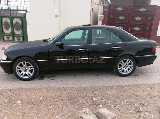 Mercedes C 230 2000, 218,107 km - 2.3 l - Bakı