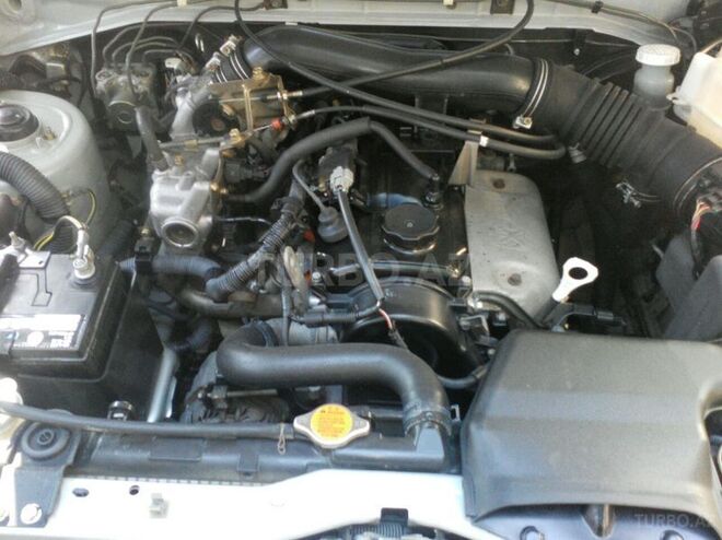 Mitsubishi Pajero io 2006, 158,000 km - 1.8 l - Sumqayıt