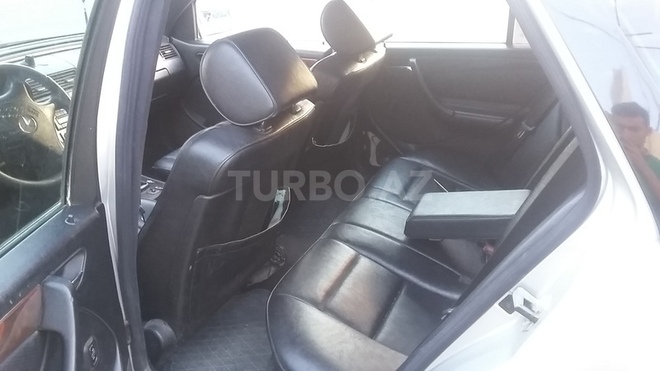 Mercedes C 200 1998, 230,000 km - 2.0 l - Qazax