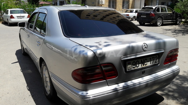 Mercedes E 320 2000, 376,000 km - 3.2 л - Bakı