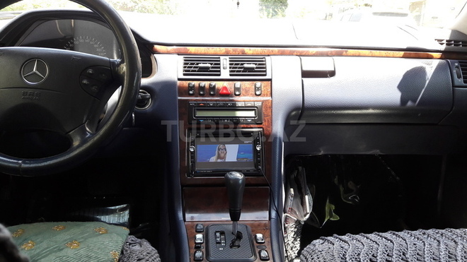 Mercedes E 320 2000, 376,000 km - 3.2 л - Bakı