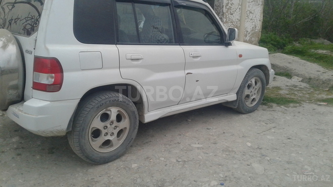 Mitsubishi Pajero io 1999, 145,658 km - 0.2 l - Xudat