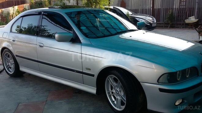 BMW 523 1999, 216,000 km - 2.5 l - Bakı