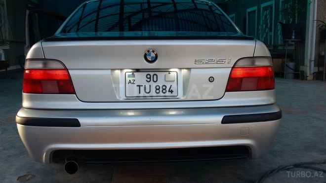 BMW 523 1999, 216,000 km - 2.5 l - Bakı