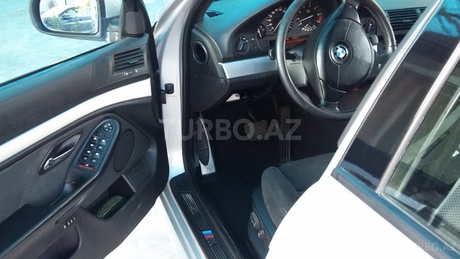 BMW 523 1999, 216,000 km - 2.5 l - Bakı