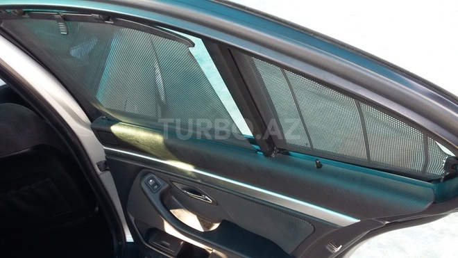 BMW 523 1999, 216,000 km - 2.5 l - Bakı